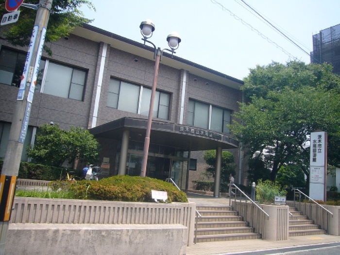 図書館　水尾図書館（図書館）まで260m