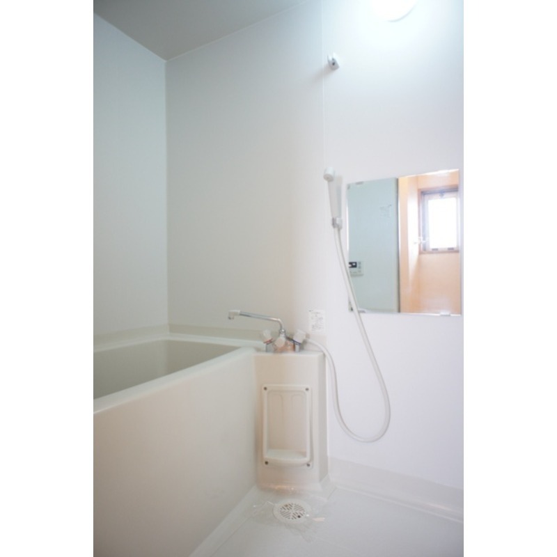 バス・シャワールーム　図面と現状に相違がある場合には現状を優先