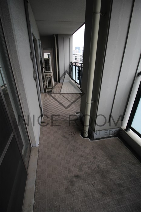 バルコニー　レジディア心斎橋ウエスト　バルコニー