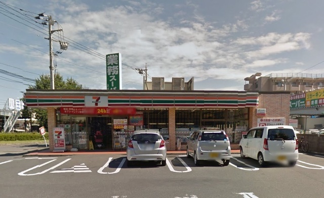 コンビニ　セブンイレブン八王子長沼町店（コンビニ）まで781m