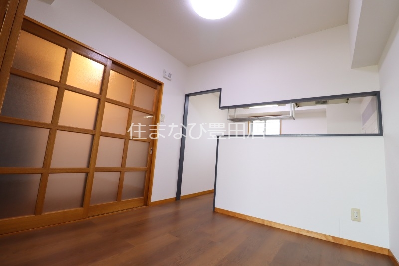 居室・リビング　同型別部屋写真