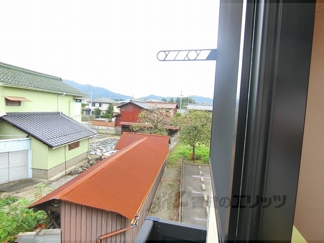 バルコニー　物干しのみ