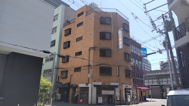 建物外観　落ち着いた雰囲気の外観です