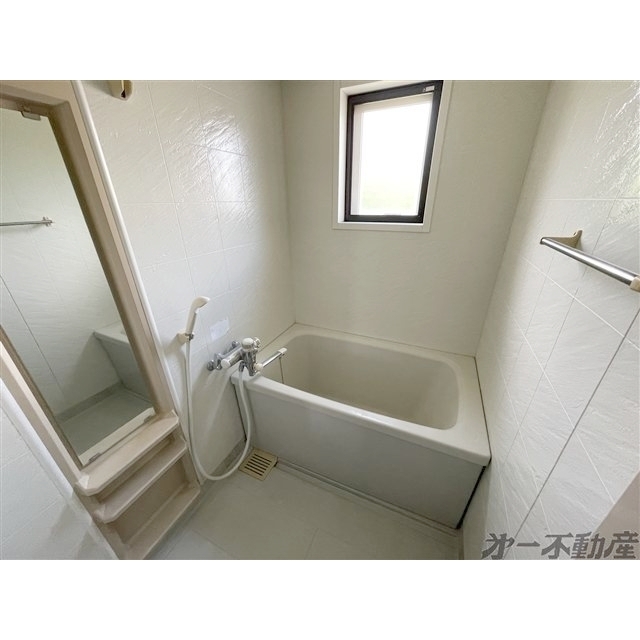 バス・シャワールーム　バスルーム