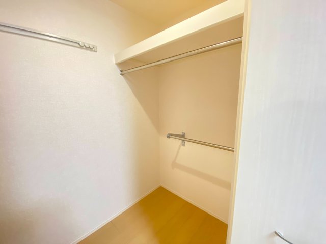 収納　同型間取り室内写真