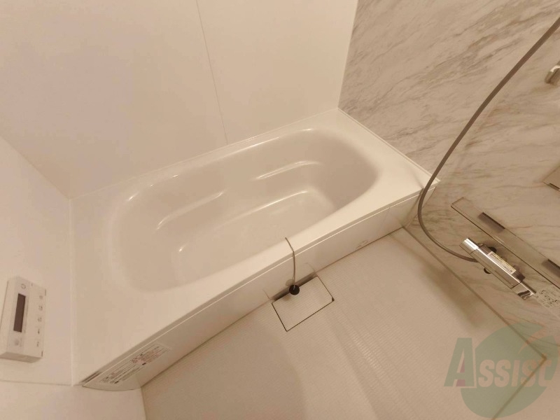 バス・シャワールーム　お風呂になります。一日の疲れを癒してくださいね。