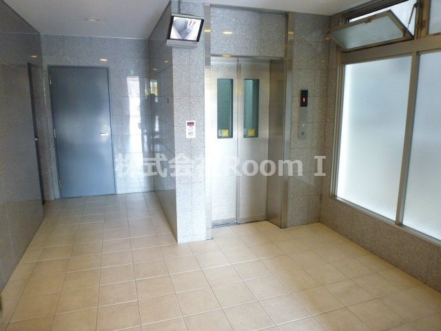 ロビー　落ち着いたロビーです