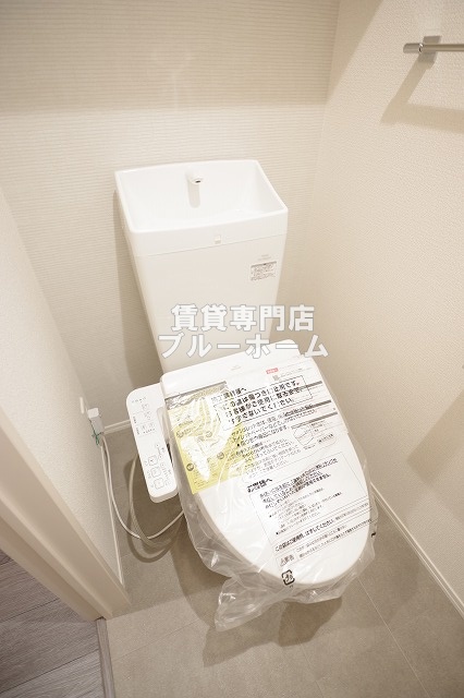 トイレ　温水洗浄便座付きのトイレ！