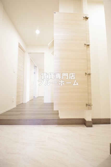 玄関　奥行きのある玄関！