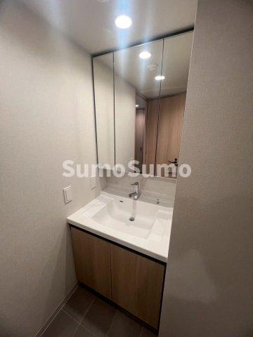 洗面設備　広い洗面スペース