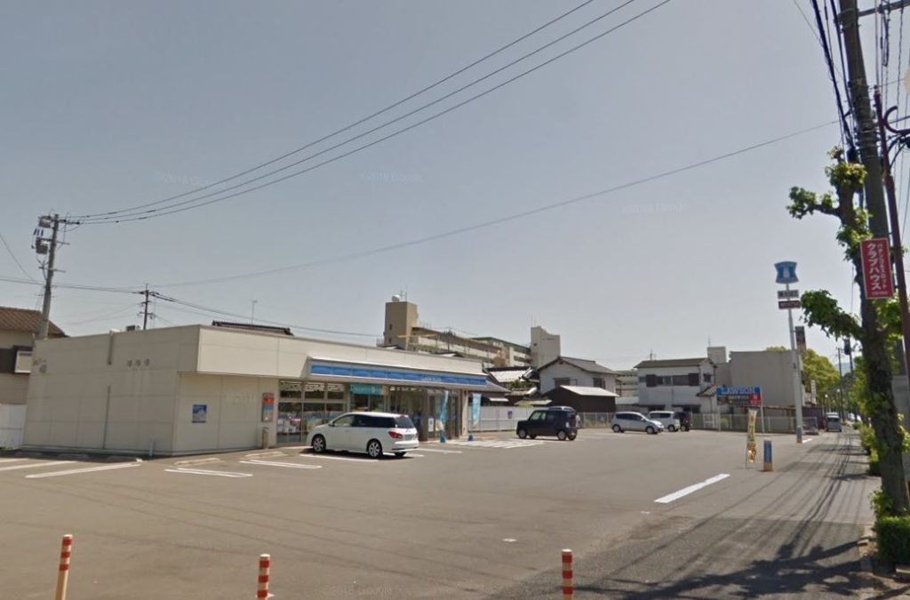 コンビニ　ローソン 飯塚東川津店（コンビニ）まで124m