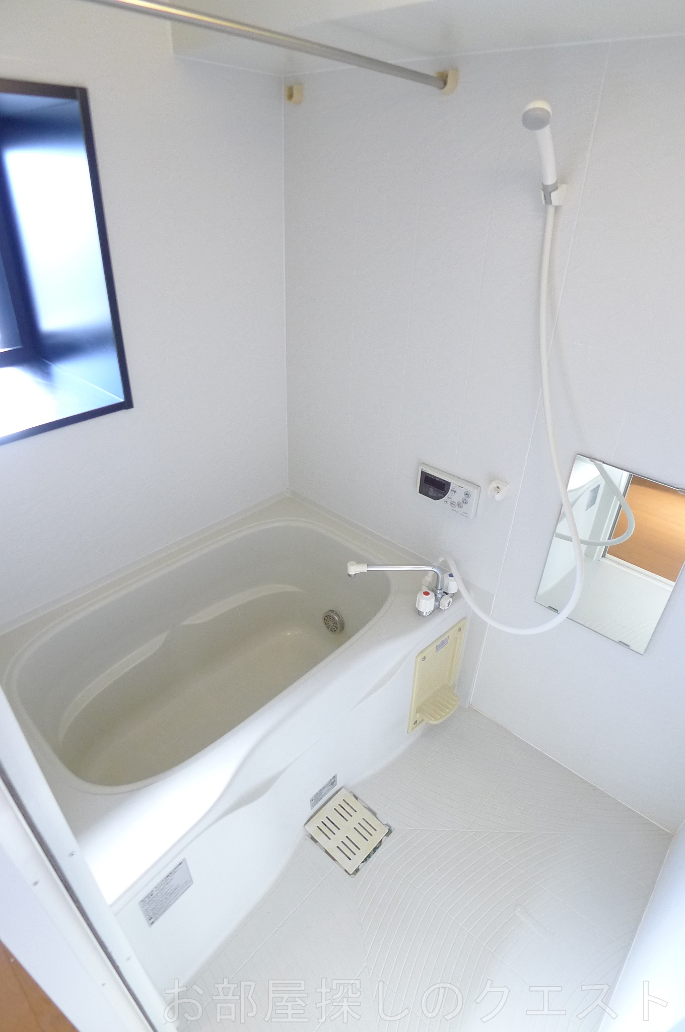 バス・シャワールーム　（写真は同タイプ）