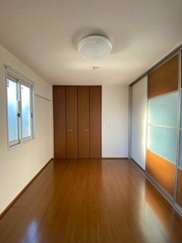 居室・リビング　ゆったりした洋室です