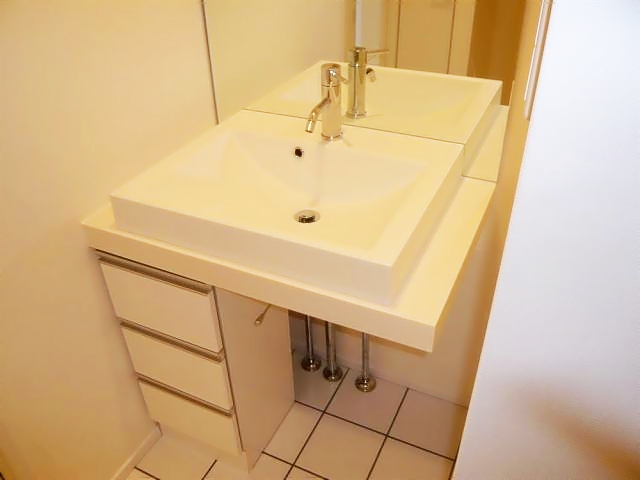 洗面設備　独立洗面台