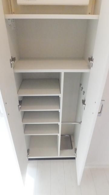 玄関　シューズＢＯＸ完備