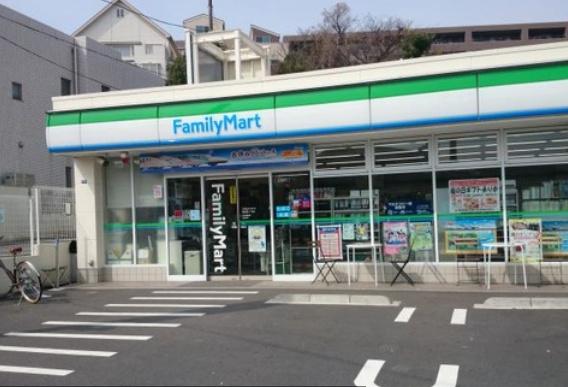 コンビニ　ファミリーマート下末吉店（コンビニ）まで288m