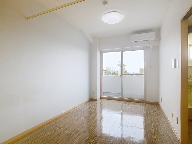 居室・リビング　※写真は同タイプのお部屋になります。