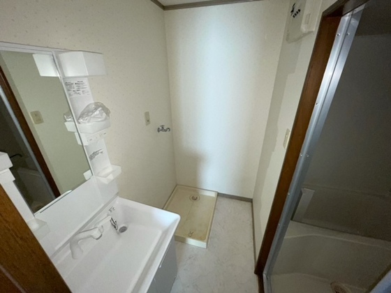 洗面設備　※別部屋の写真です