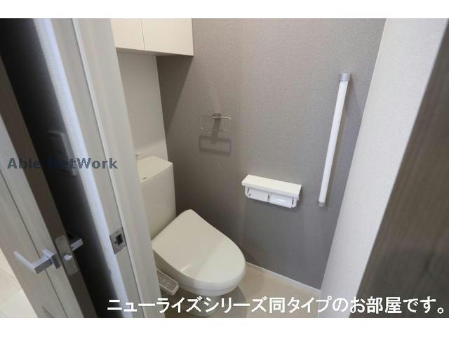 トイレ　同型
