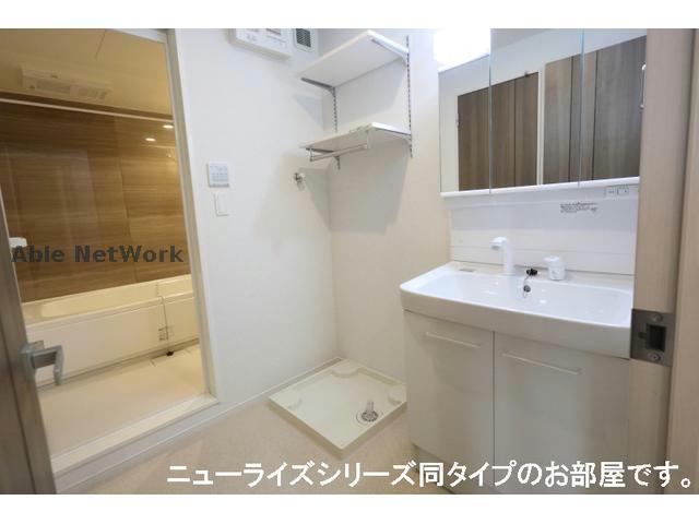 洗面設備　同型
