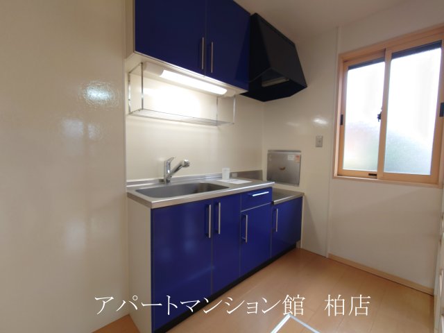 キッチン　★窓があり解放感あるキッチン