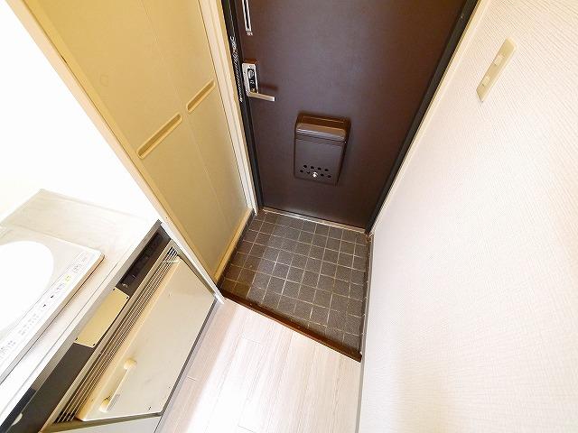 玄関　明るい玄関です