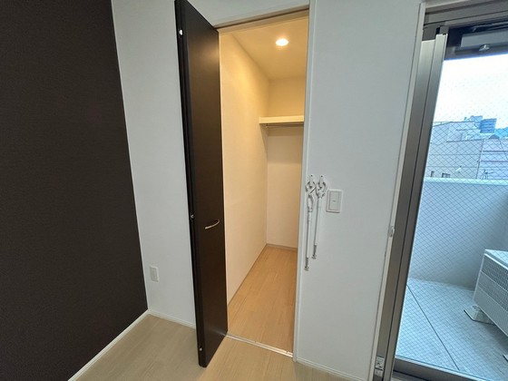 収納　※別部屋の写真です