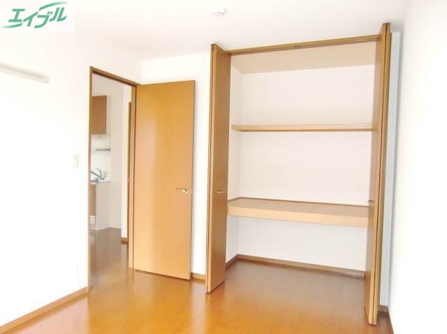 収納　クローゼット