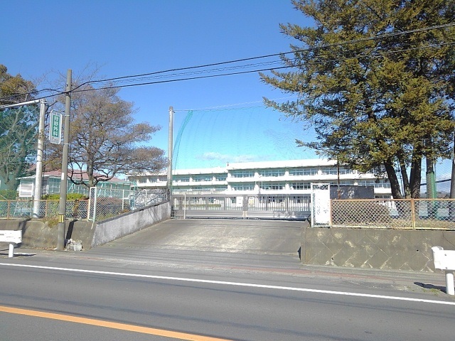 小学校　高崎市立堤ケ岡小学校（小学校）まで240m