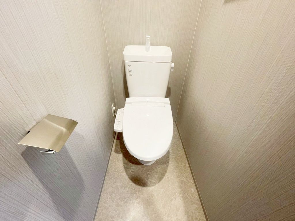 トイレ　トイレ