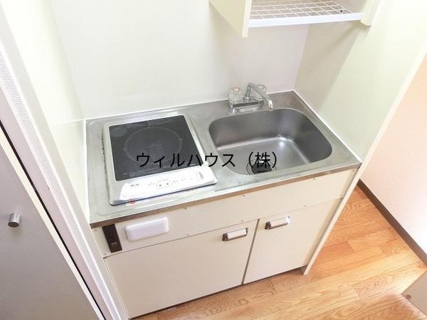 キッチン　１口電気コンロ付き！