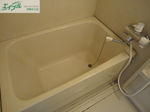 バス・シャワールーム　同タイプの部屋写真です