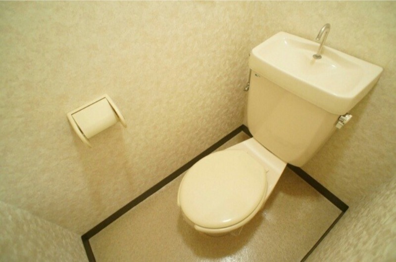 トイレ　図面と現状に相違がある場合には現状を優先