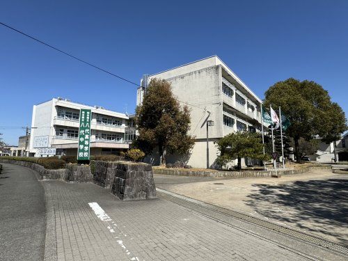 高校・高専　八代高校（高校・高専）まで585m