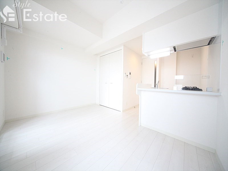 居室・リビング　内装