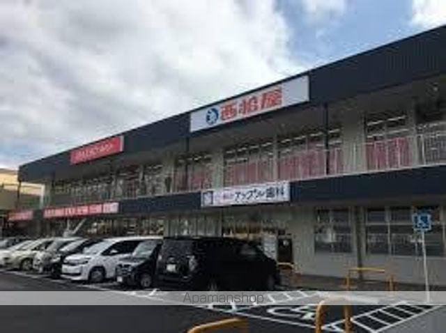 ショッピングセンター　ライフガーデン勝川（ショッピングセンター）まで1000m