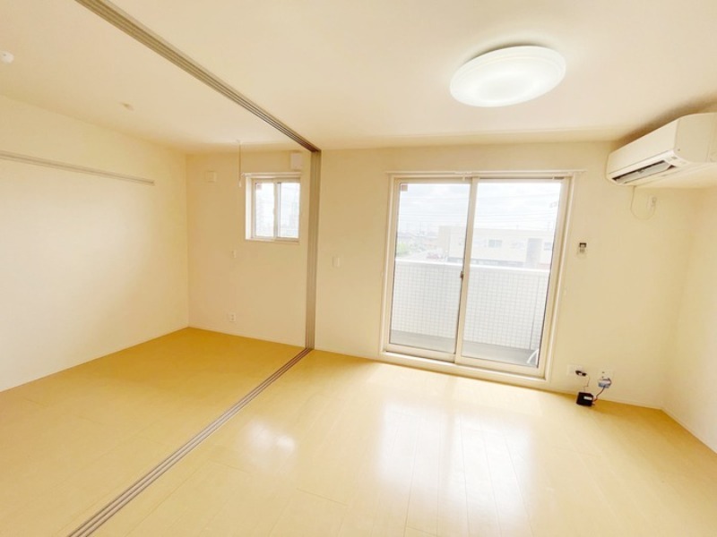 居室・リビング　図面と現状に相違がある場合には現状を優先