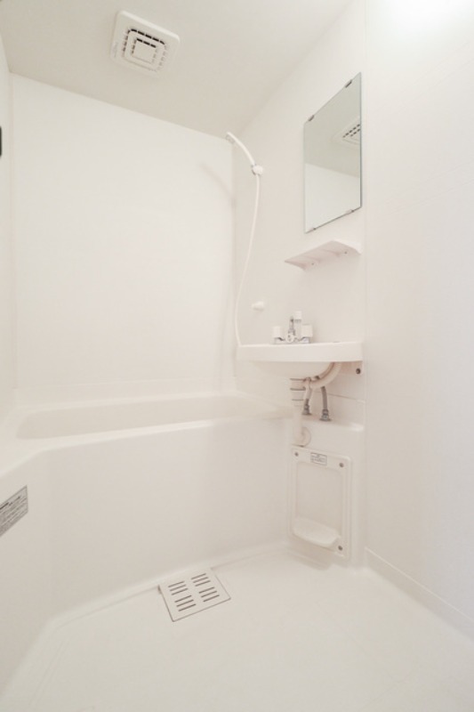 バス・シャワールーム　図面と現状に相違がある場合には現状を優先