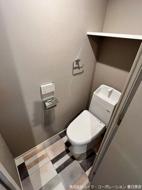 トイレ　写真は同型タイプ
