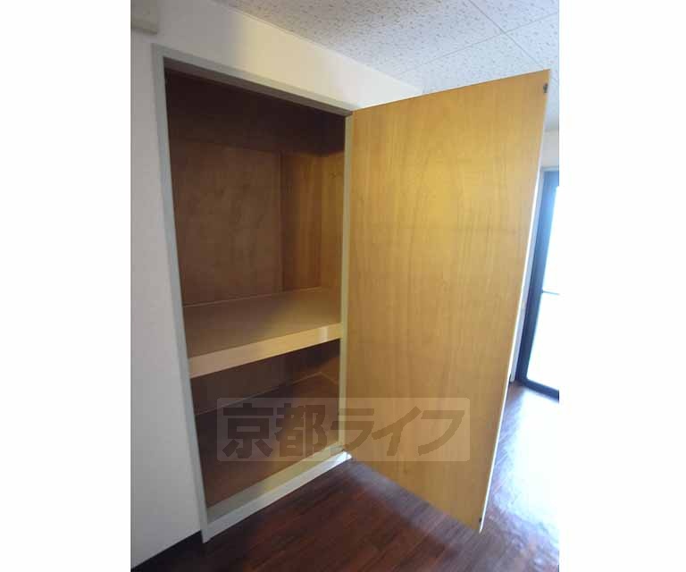 収納　収納も広めです。