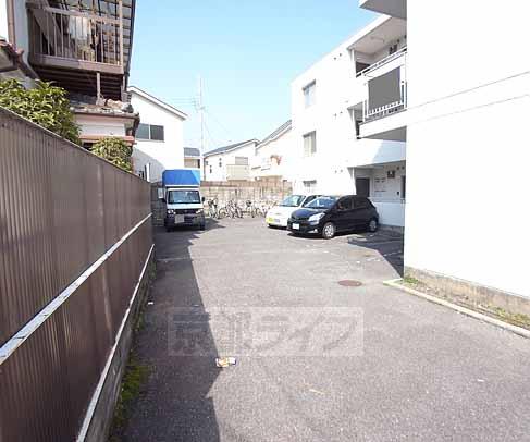 駐車場　駐車場です。