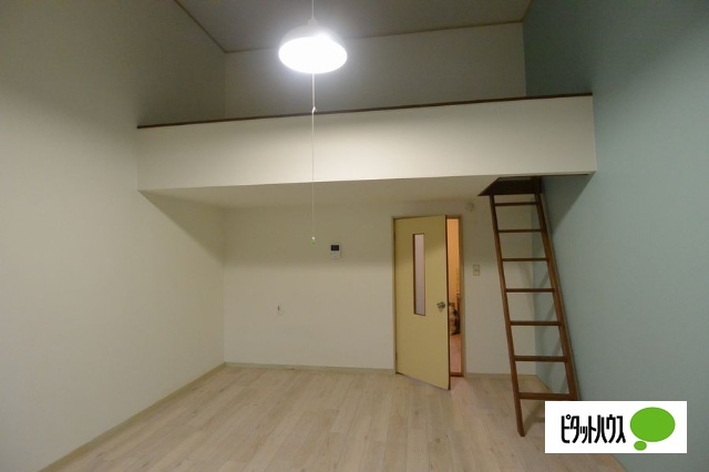 居室・リビング　ロフト