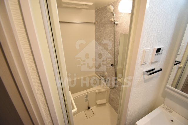 バス・シャワールーム　ゆったり過ごせるお風呂です