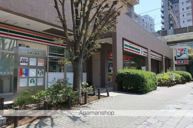 コンビニ　セブンイレブン（コンビニ）まで608m