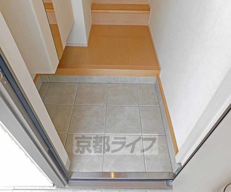 玄関　綺麗で使いやすいです。