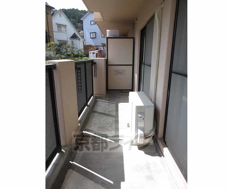 バルコニー　幅員の広いバルコニーです