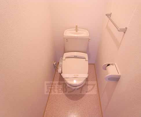 トイレ　ウォシュレット付きのトイレです。