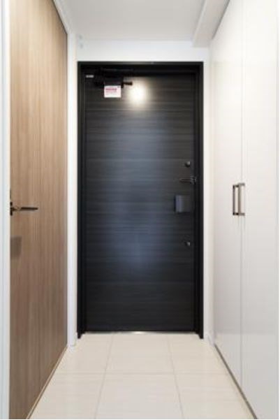 玄関　★《見学予約受け付け中》設備充実のハイグレード賃貸マンション