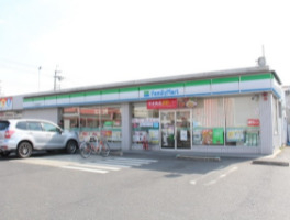 コンビニ　ファミリーマート　守山播磨田町店（コンビニ）まで251m