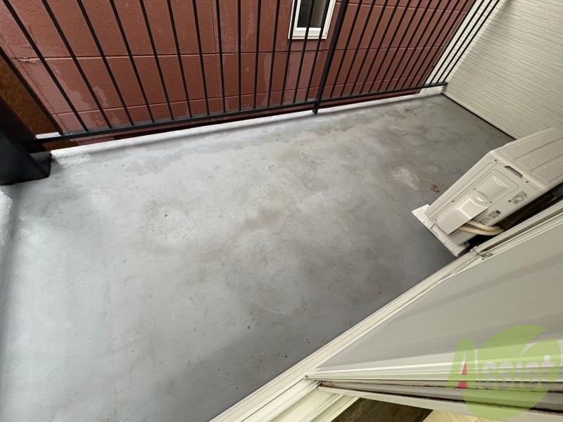 バルコニー　バルコニーが付いていますので一息ついてみてはいかがですか。